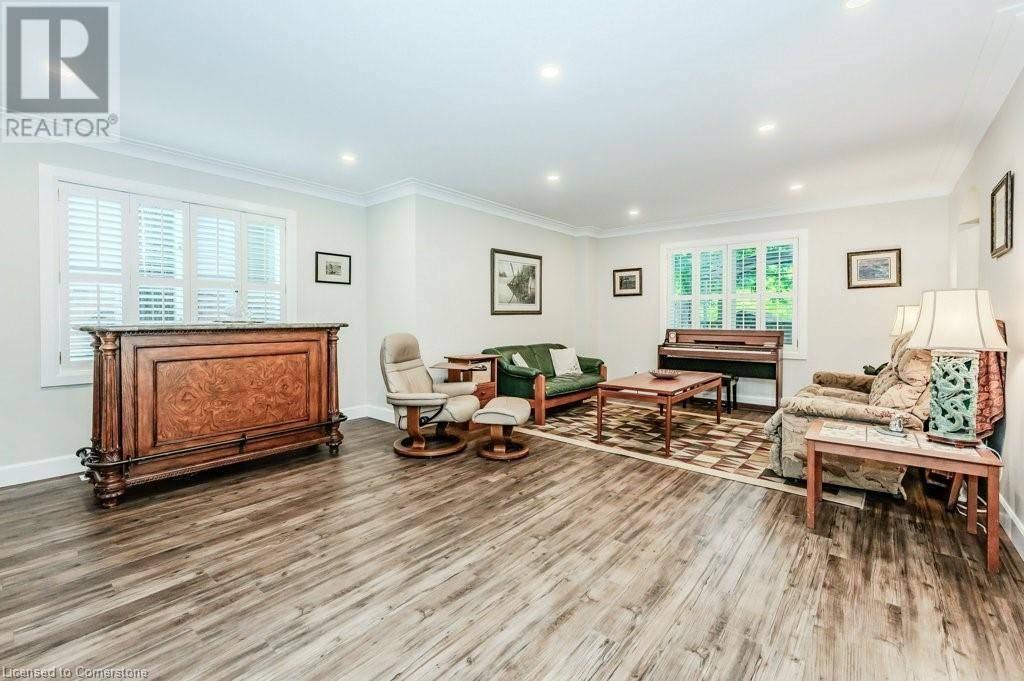 Waterloo, ON N2L5W3,219 CORRIE Crescent