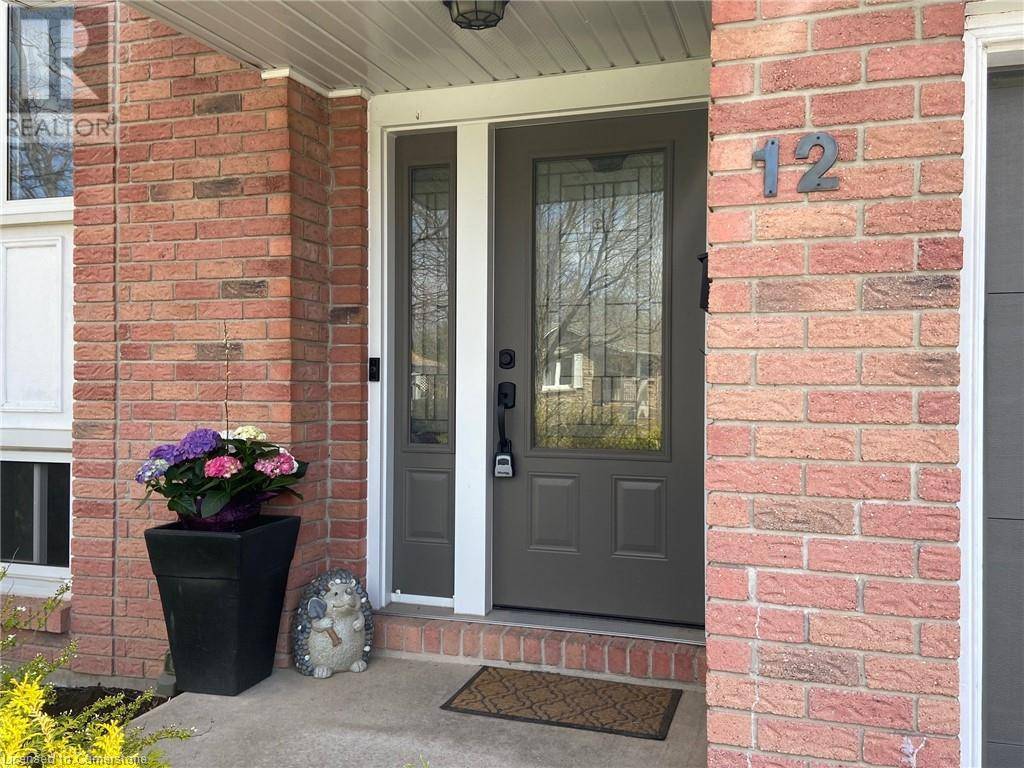St. Catharines, ON L2M3N1,12 SILVERDALE Drive