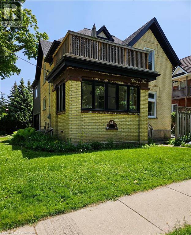 Kitchener, ON N2H2L1,25 CLARENCE Place