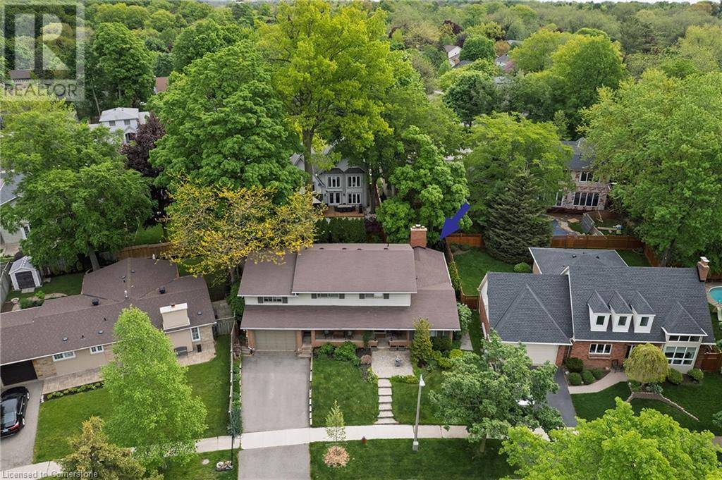 Oakville, ON L6J5K8,411 CANTERBURY Crescent