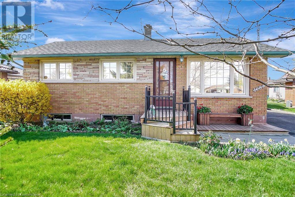 Woodstock, ON N4S5S3,1084 DEVONSHIRE Avenue
