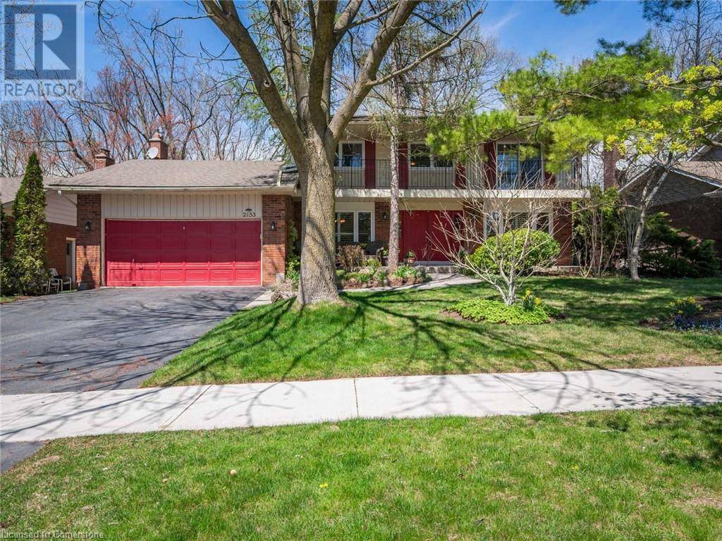 Oakville, ON L6J5M1,2153 DEVON Road