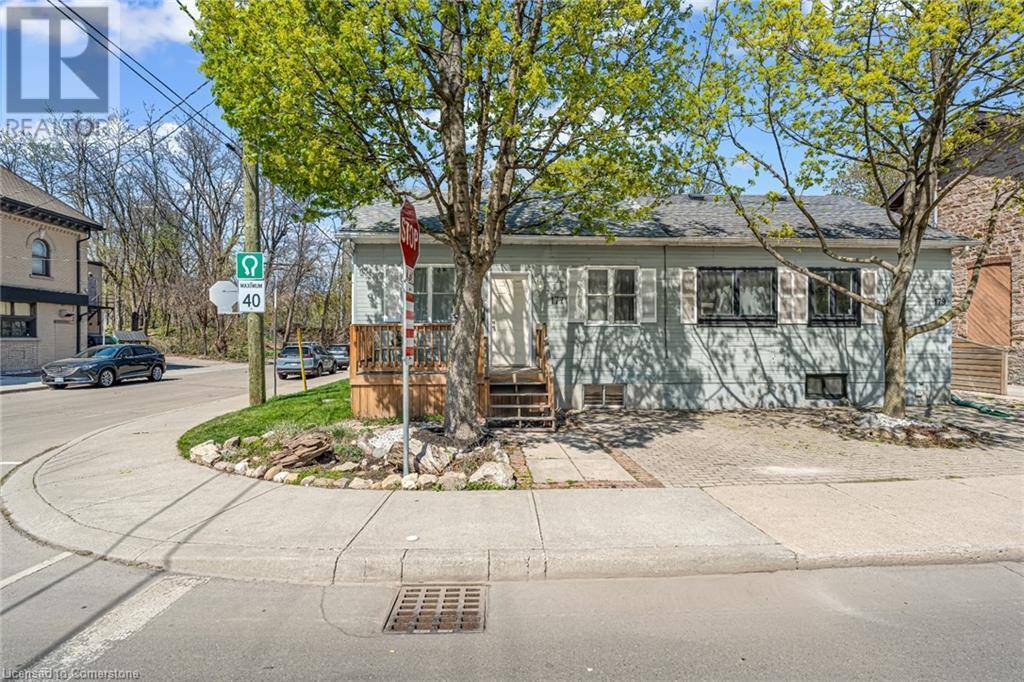Hamilton, ON L8N1V9,177 YOUNG Street