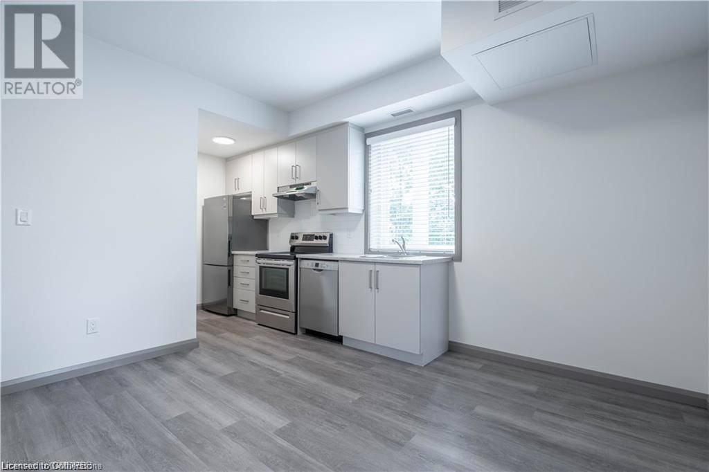 Hamilton, ON L8N2X5,36 GRANT AVE #2C