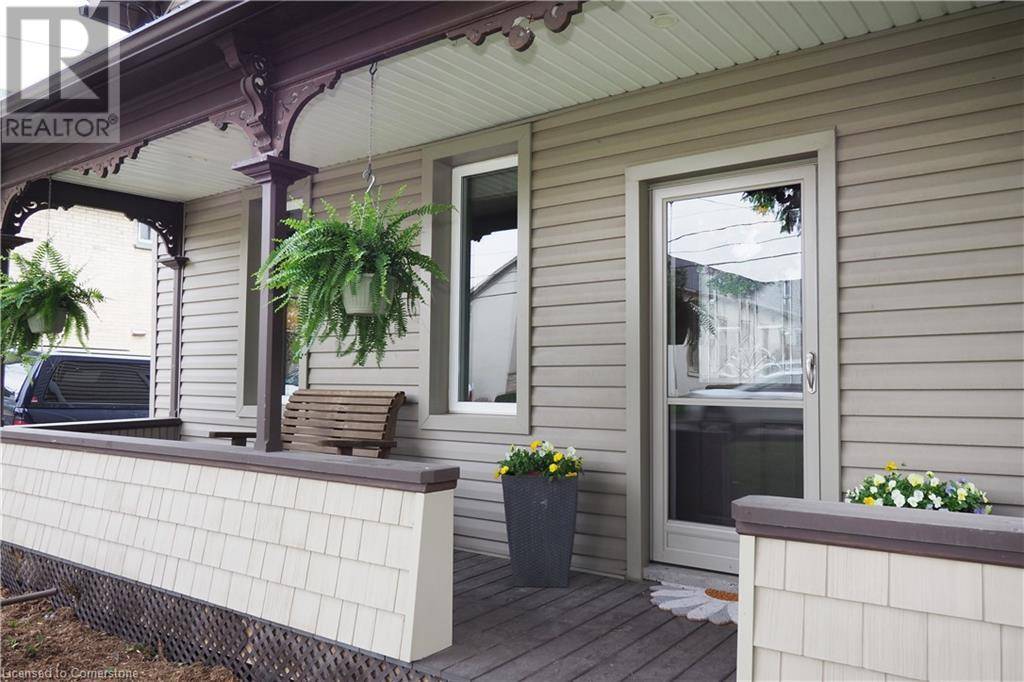 Breslau, ON N0B1M0,107 WOOLWICH Street S