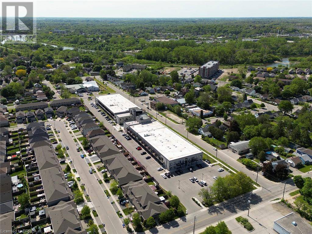 Brantford, ON N3T4J6,85 MORRELL Street