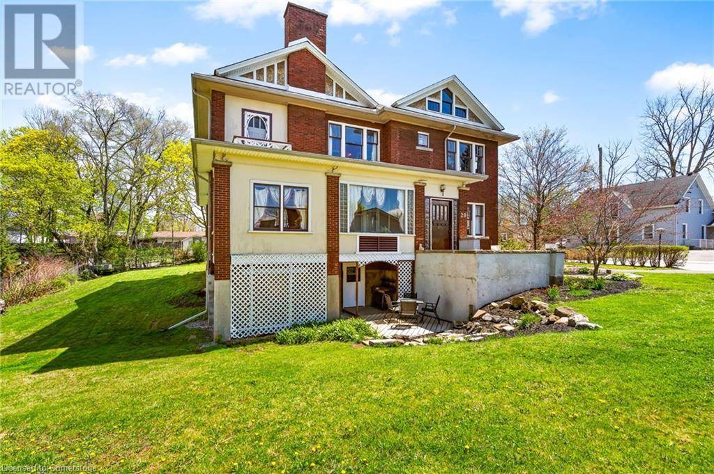 Welland, ON L3B3V4,20 EVAN Street