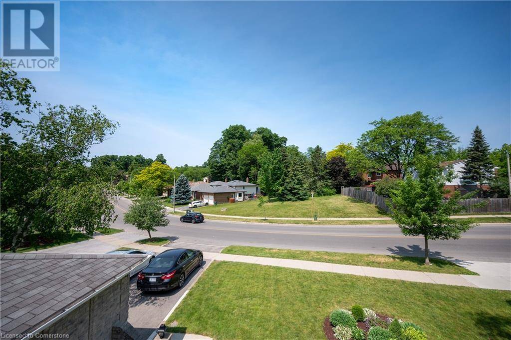 Waterloo, ON N2T1C3,206 WESTVALE Drive