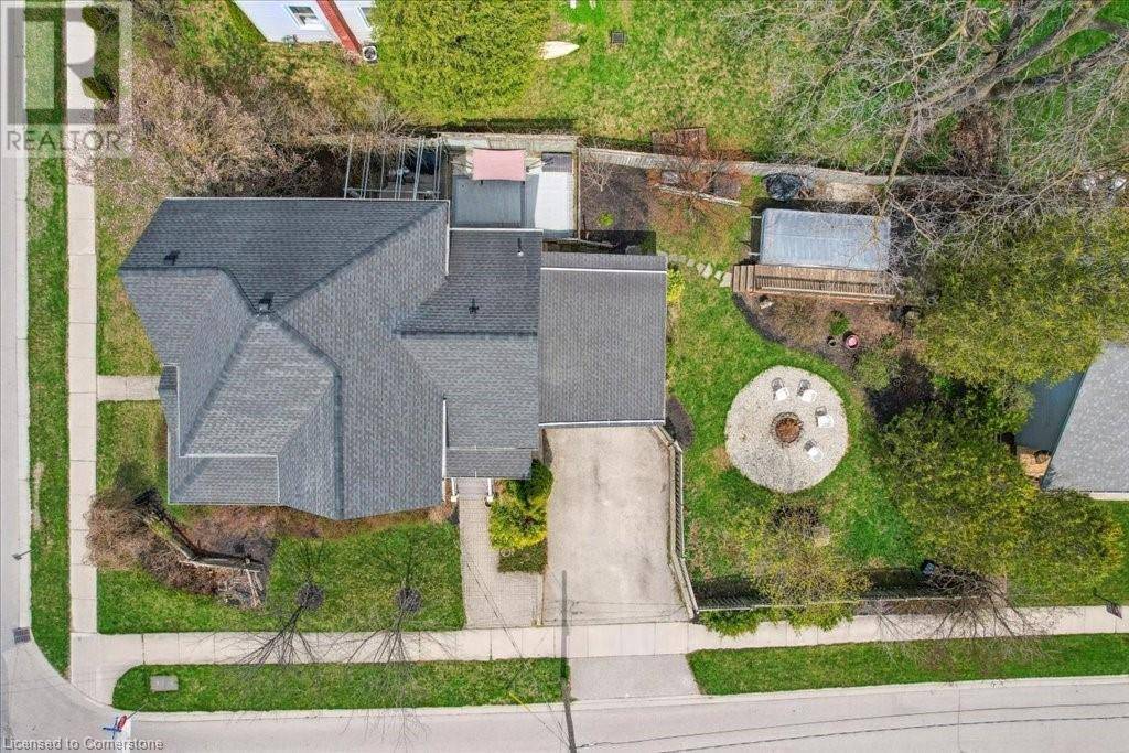 Listowel, ON N4W1L6,454 WALLACE Avenue N