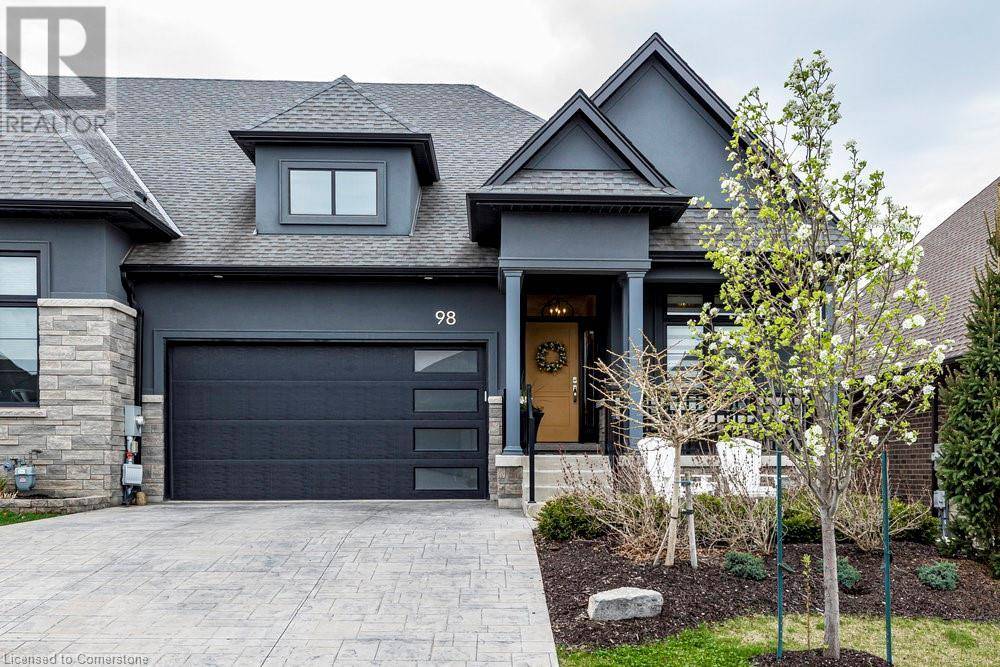 Welland, ON L3B0E8,98 CARRICK Trail