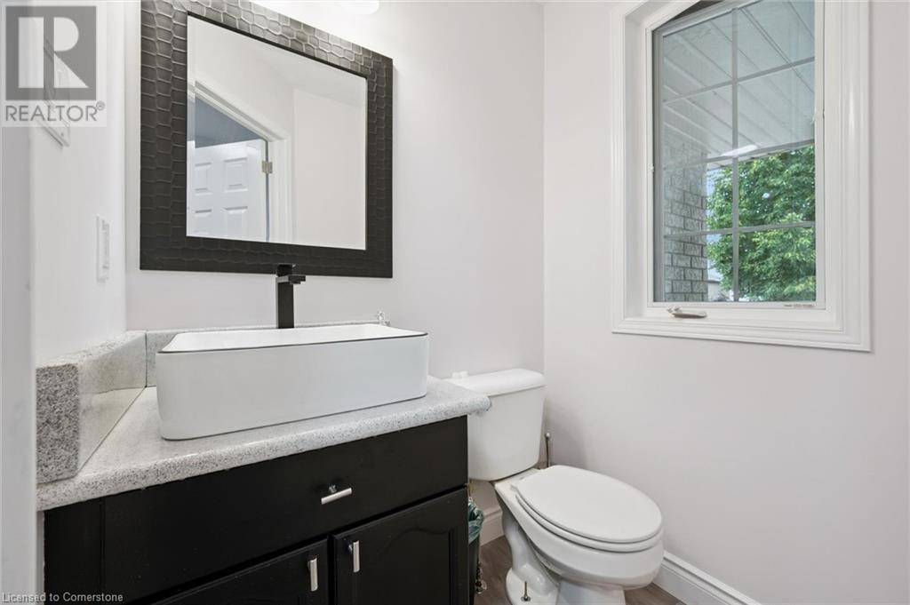 Guelph, ON N1E7G1,130 SILURIAN Drive