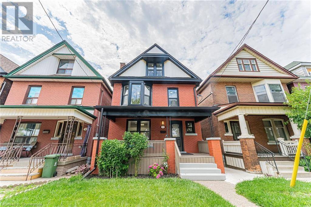 Hamilton, ON L8L6R4,15 BARNESDALE Avenue N