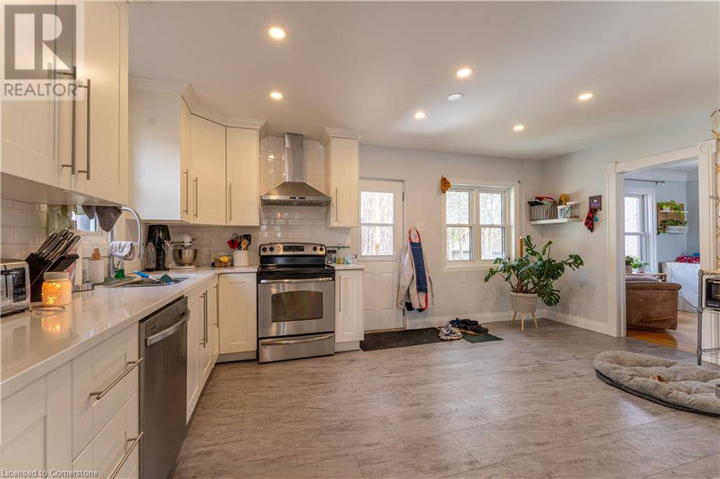 Kitchener, ON N2H1G5,374 WEBER Street E