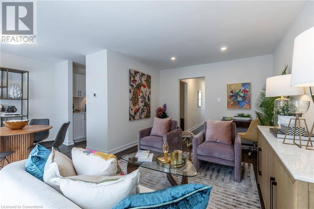Hamilton, ON L8W1L3,88 TUNBRIDGE CRES #44