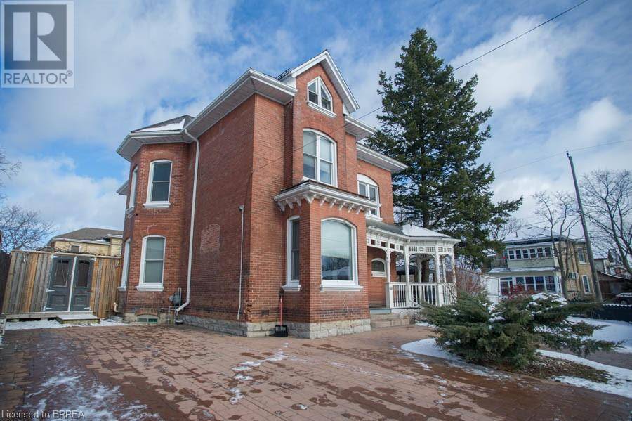 Brantford, ON N3S3H5,40 ARTHUR Street