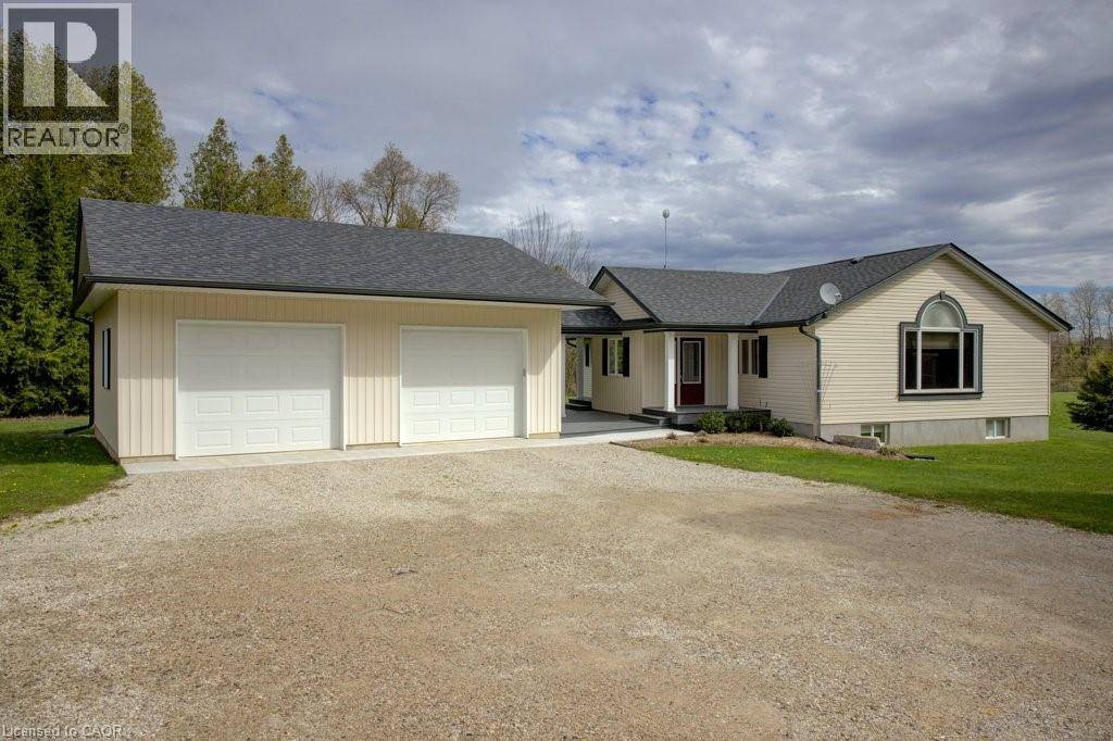 Hanover, ON N4N3B8,112 OLD BRIDGE Road S