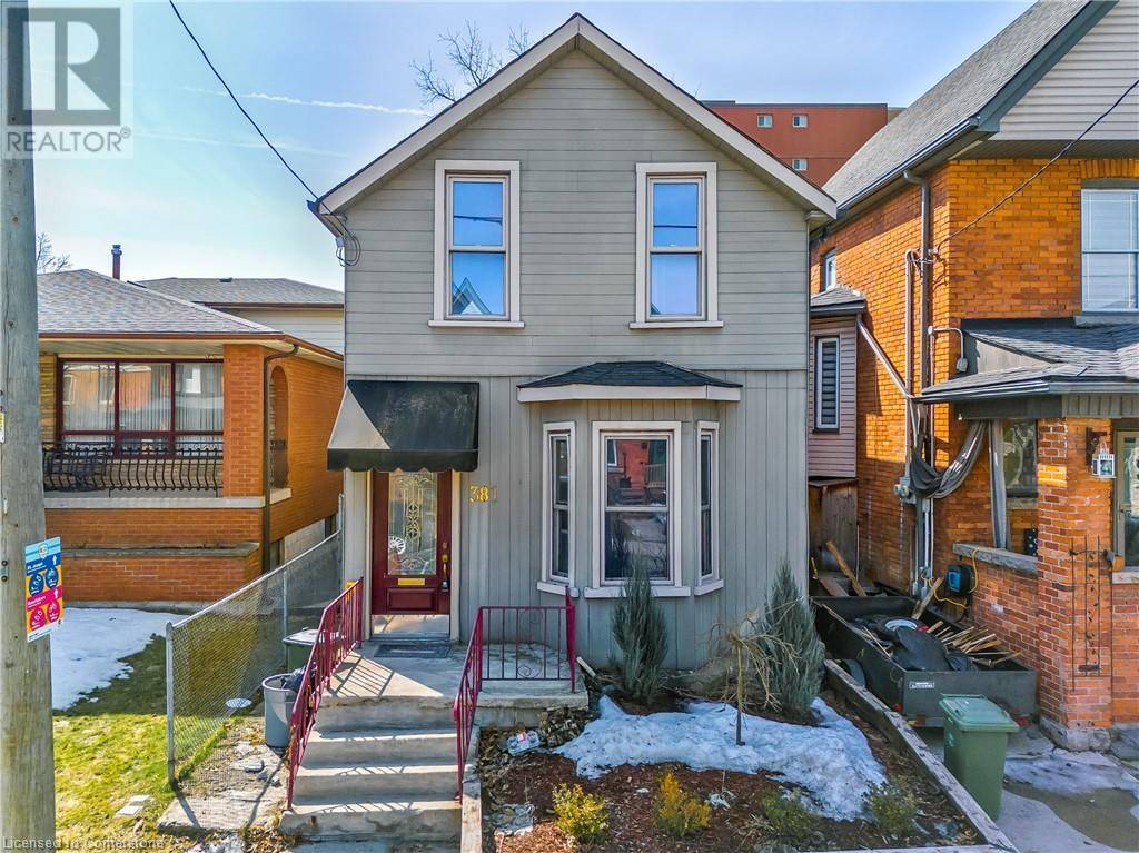Hamilton, ON L8P2J2,381 HERKIMER Street