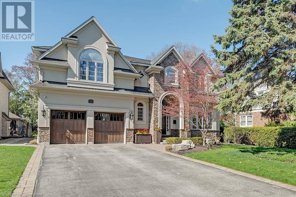 Burlington, ON L7N1T1,246 POMONA Avenue