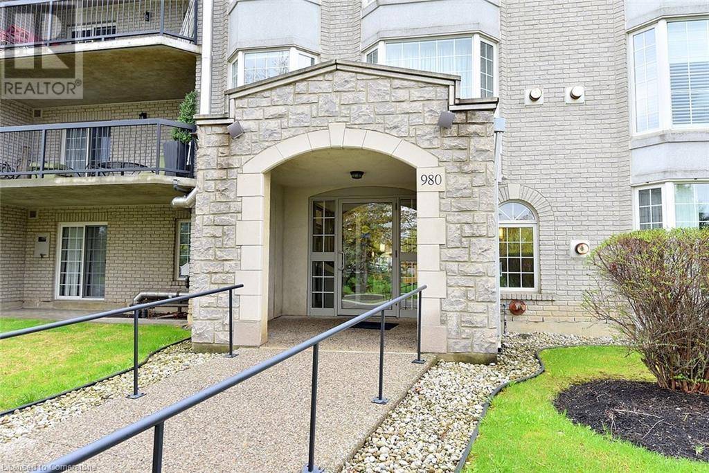 Ancaster, ON L9K1J8,980 GOLF LINKS RD #306
