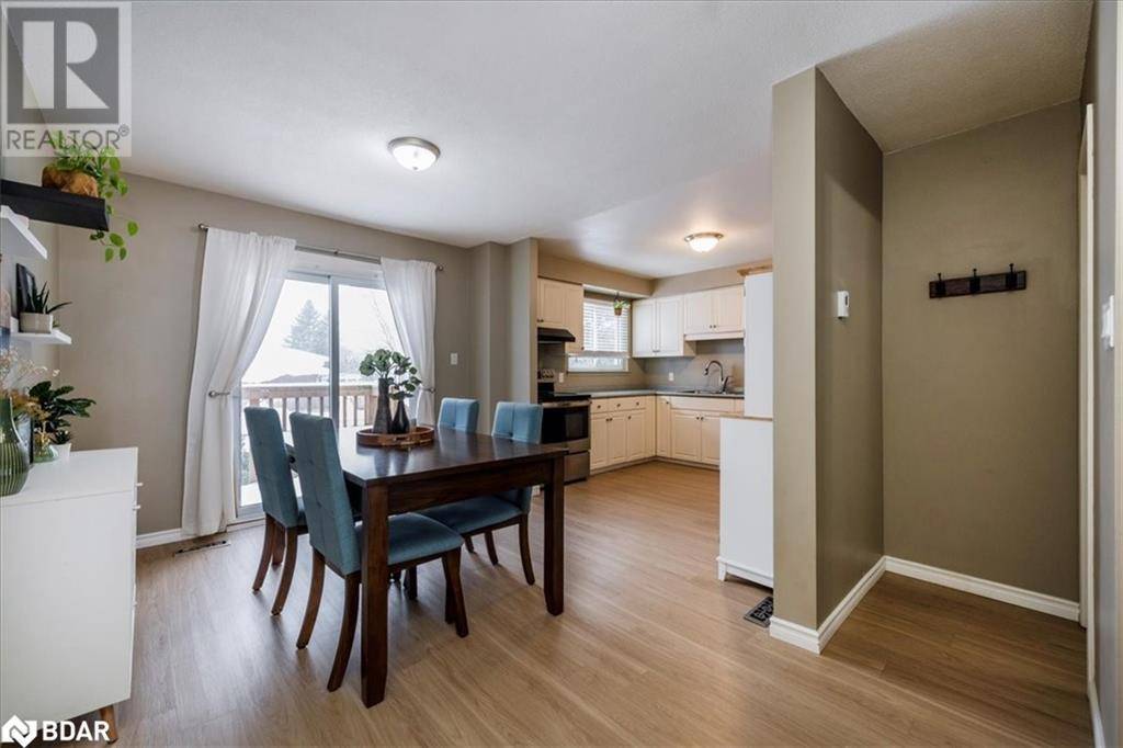 Barrie, ON L4M2H1,235 STEEL ST #2