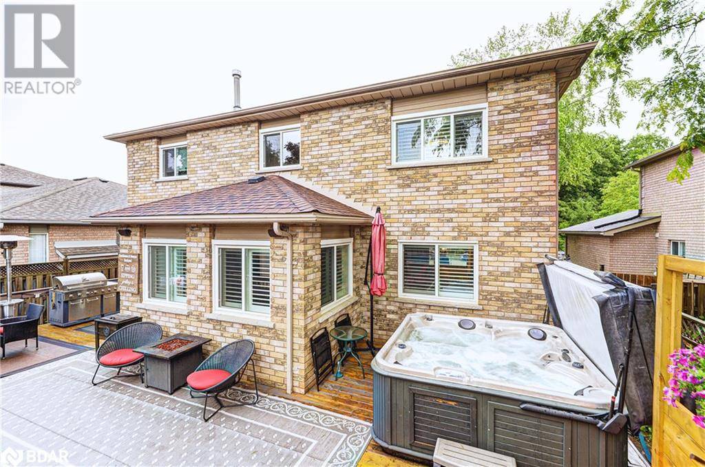 Barrie, ON L4N8T6,19 ALLSOP Crescent