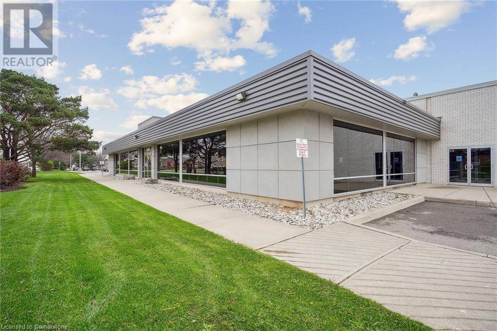 Burlington, ON L7M1A5,3230 MAINWAY #1