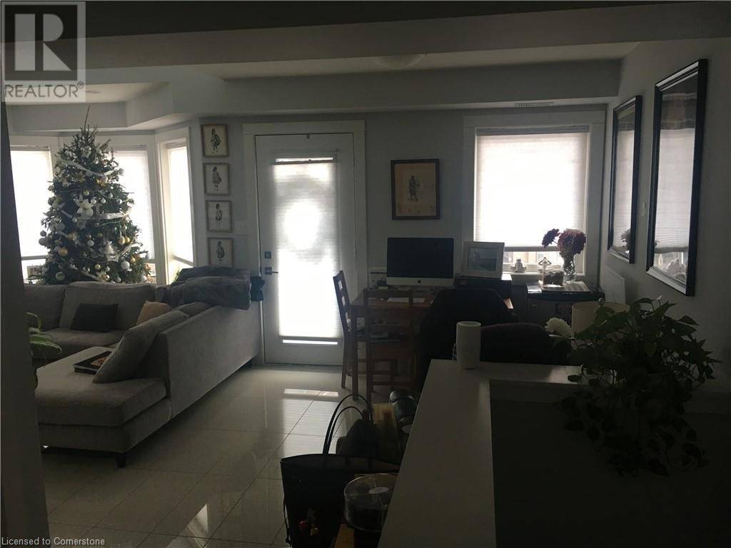 Hamilton, ON L8N2J8,156 CATHARINE ST South #156