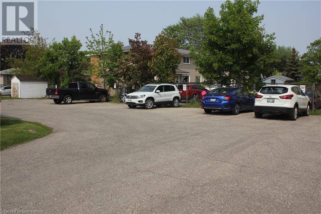 Elmira, ON N3B1X2,15 KILLDEER Road