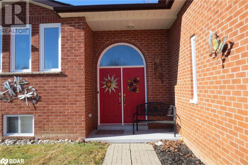 Oro-medonte, ON L0L1T0,4 CAMPBELL Avenue