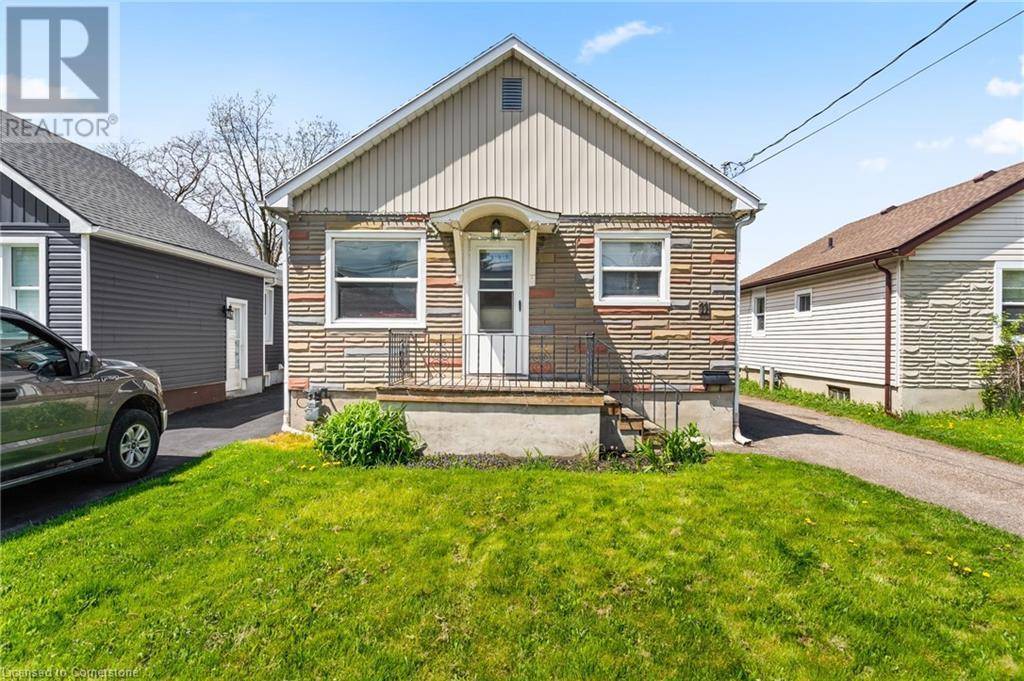 St. Catharines, ON L2M5T1,11 MARLBOROUGH Avenue