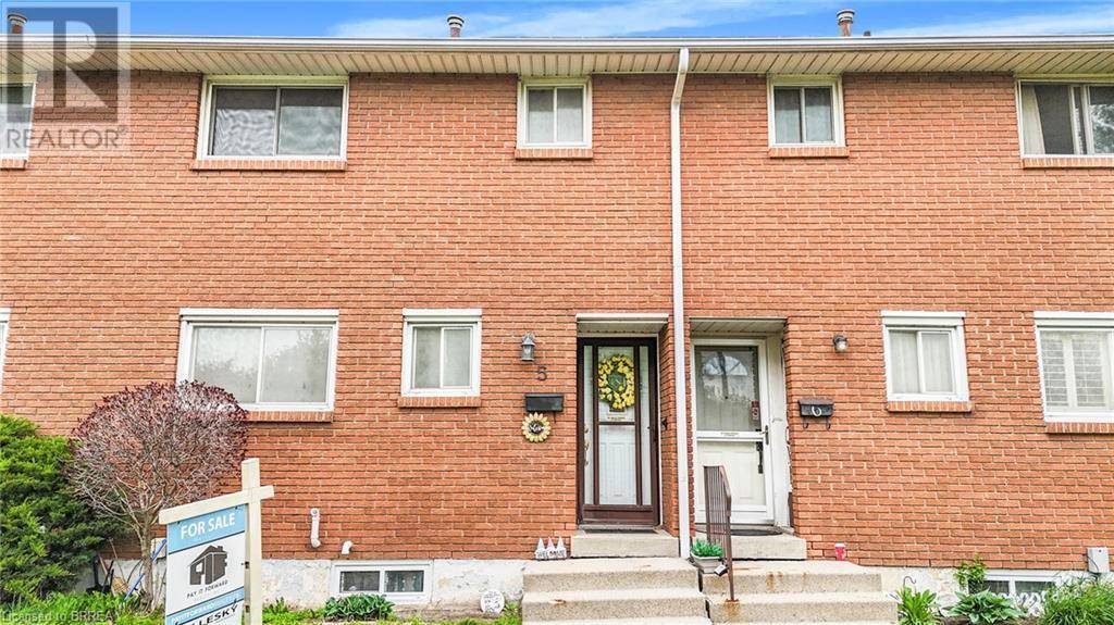 Hamilton, ON L8E1M6,161 BERKINDALE DR #5