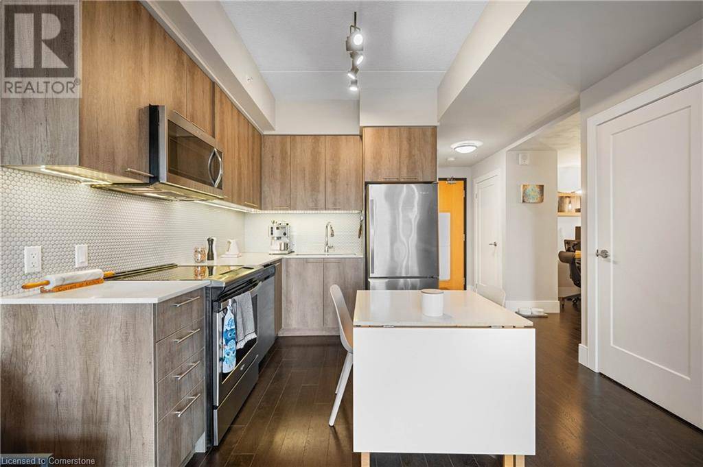Kitchener, ON N2H0C2,15 PRINCE ALBERT BLVD #507
