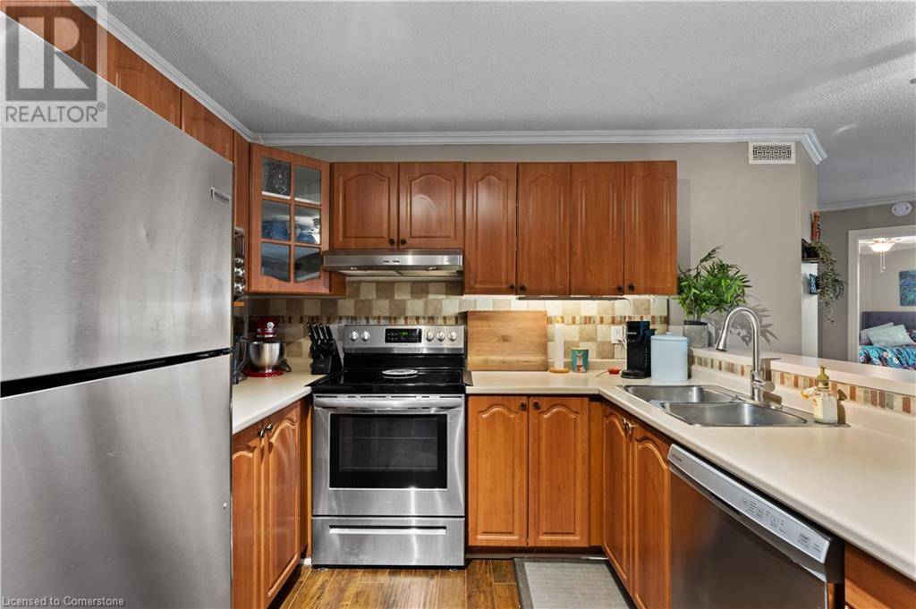 Burlington, ON L7M4C3,2030 CLEAVER AVE #302