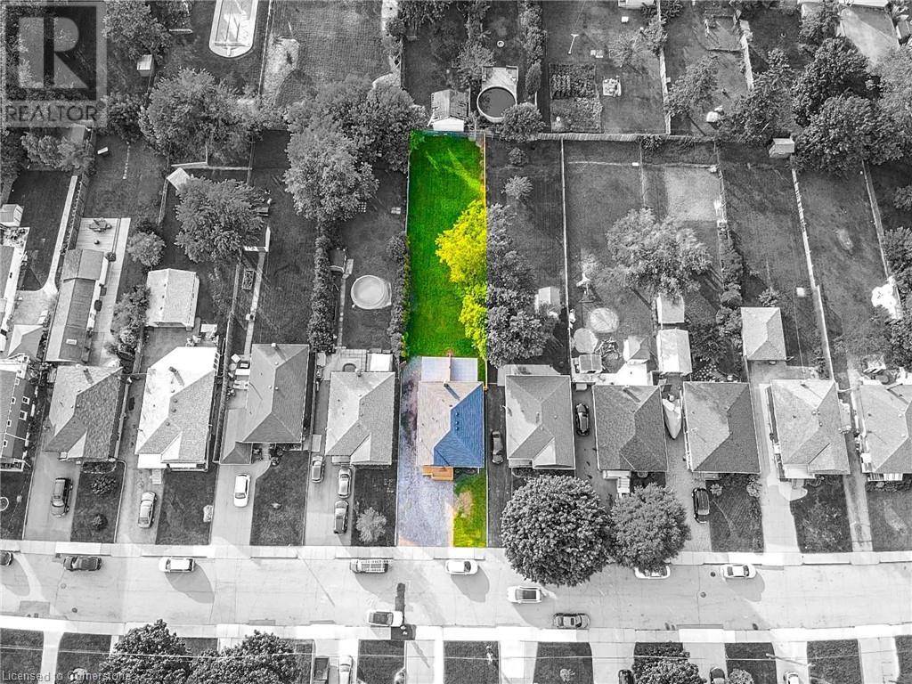 Hamilton, ON L8T3A7,326 EAST 42ND Street