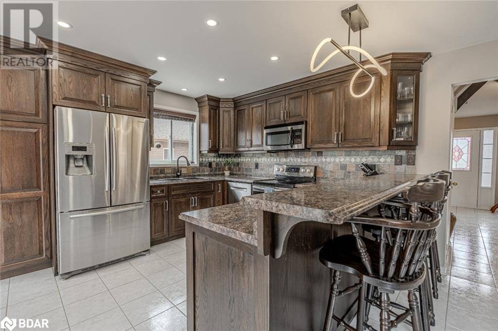 Barrie, ON L4N7Y1,38 BENSON Drive