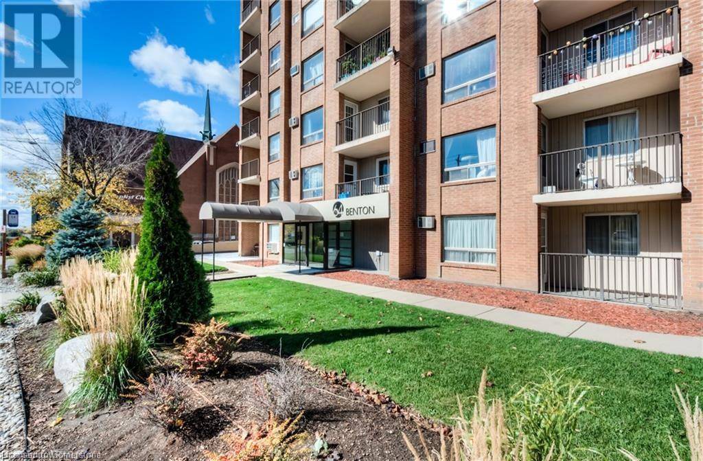 Kitchener, ON N2G4L9,64 BENTON ST #1101