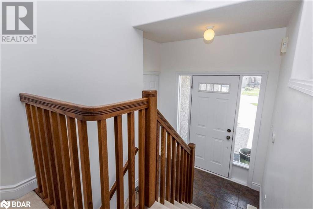 Barrie, ON L4N3Y9,33 PRIMROSE Crescent
