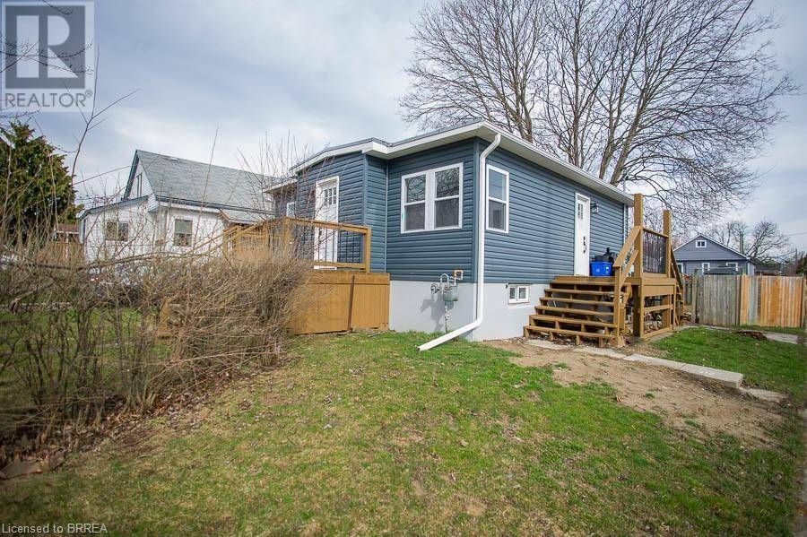 Brantford, ON N3S2Z2,20 PARK Avenue E
