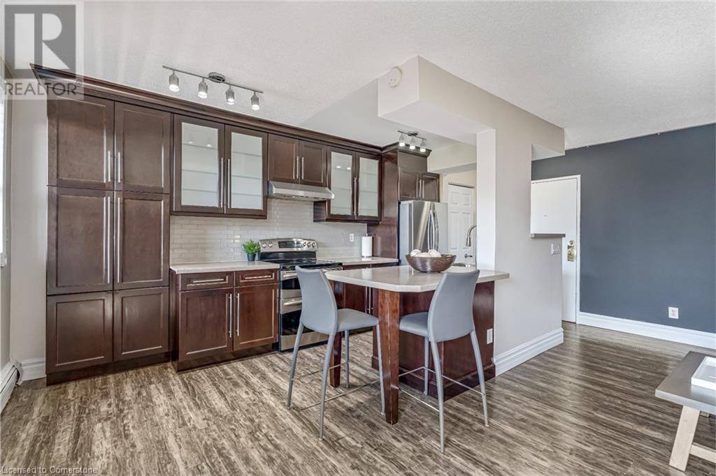 Hamilton, ON L8G1B4,851 QUEENSTON RD #502