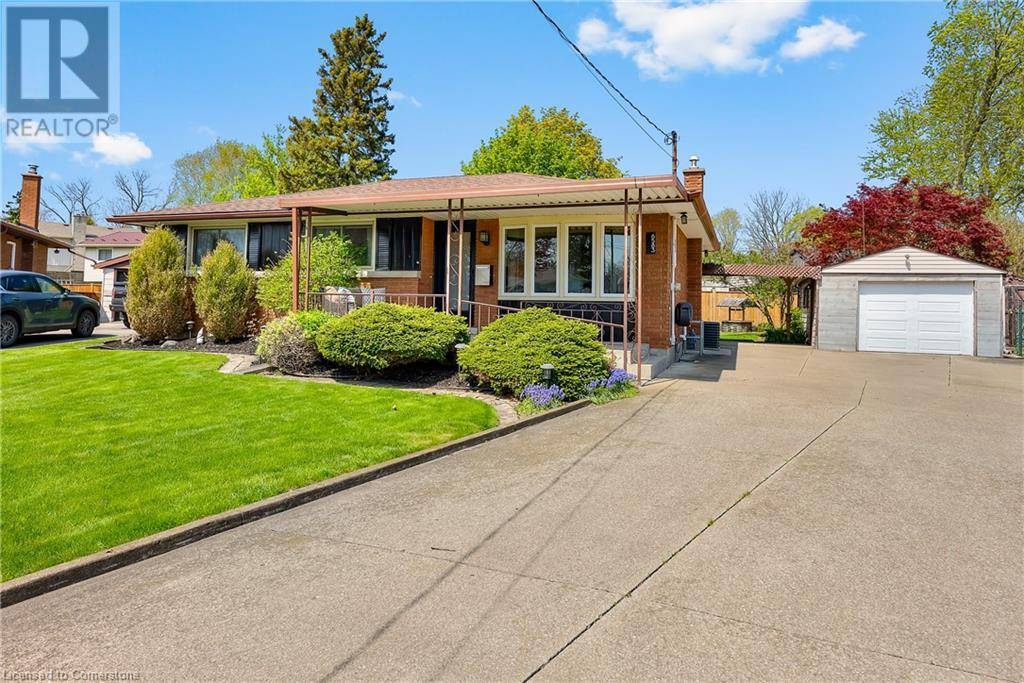 Niagara Falls, ON L2G2W8,6583 JOLLEY Crescent