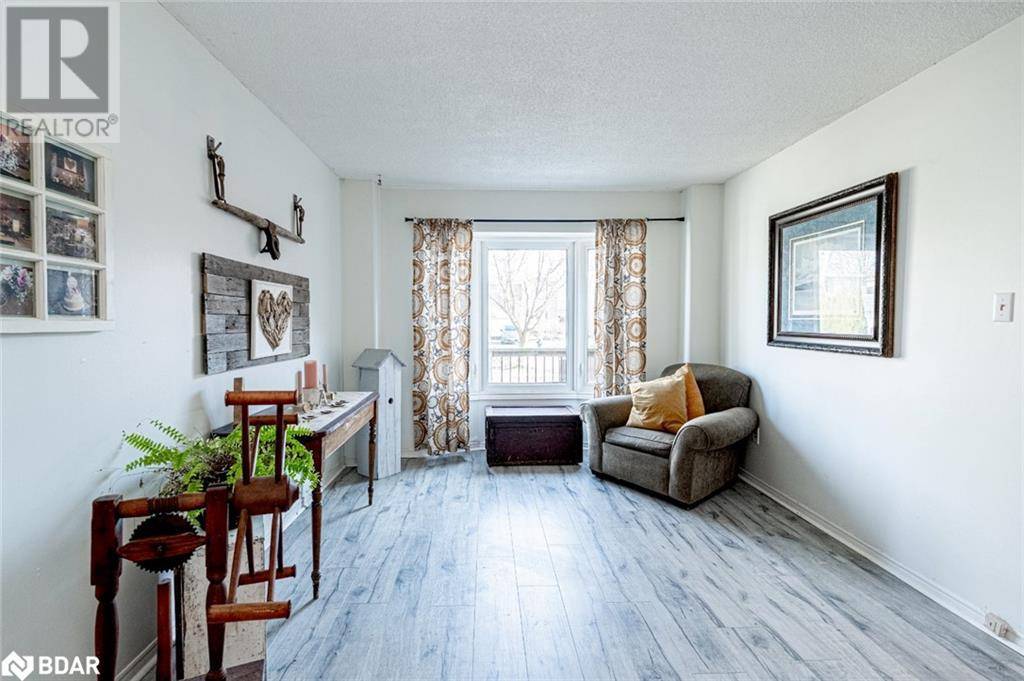 Barrie, ON L4M5W7,256 HICKLING Trail
