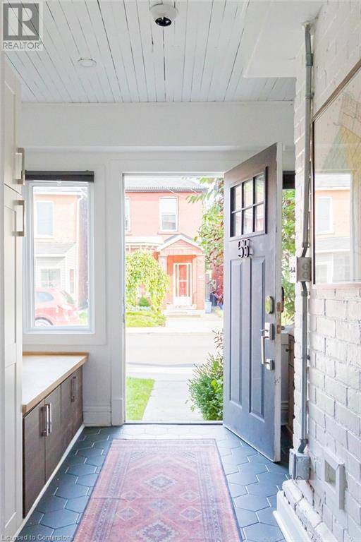 Hamilton, ON L8L5R6,55 CHEEVER Street