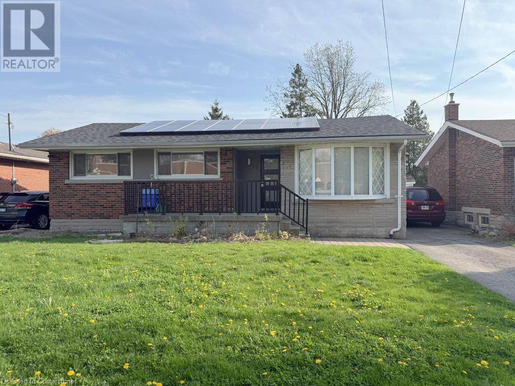 Hamilton, ON L8T1V9,48 IDLEWOOD Avenue