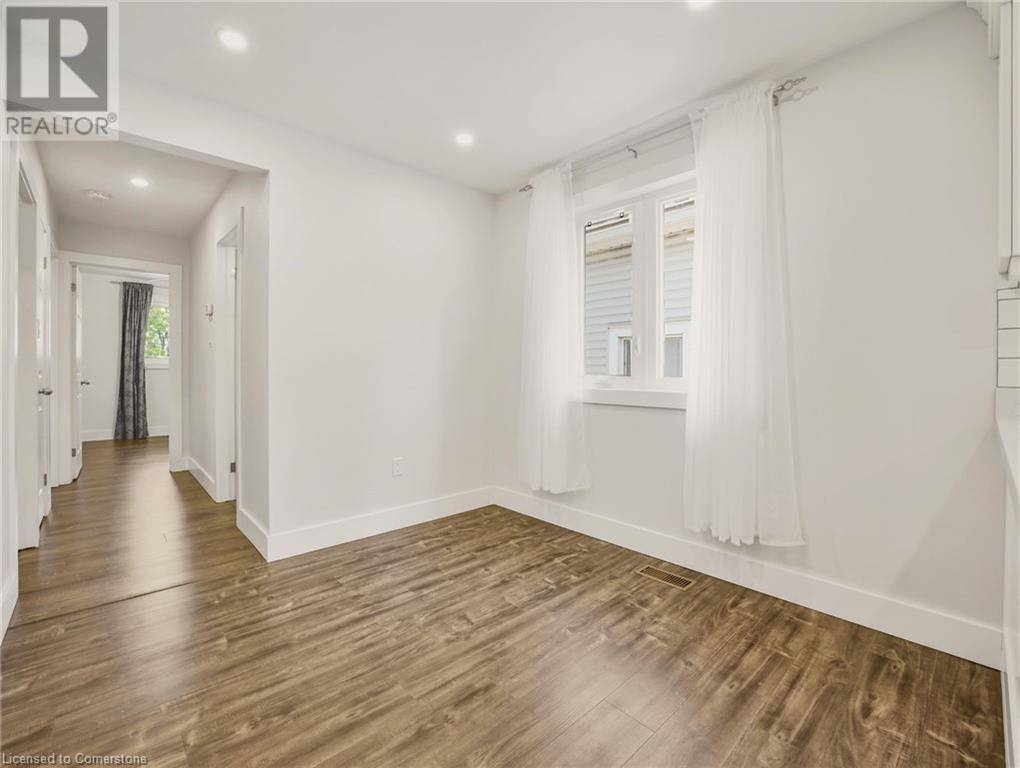 Hamilton, ON L9A1A7,107 ALPINE Avenue