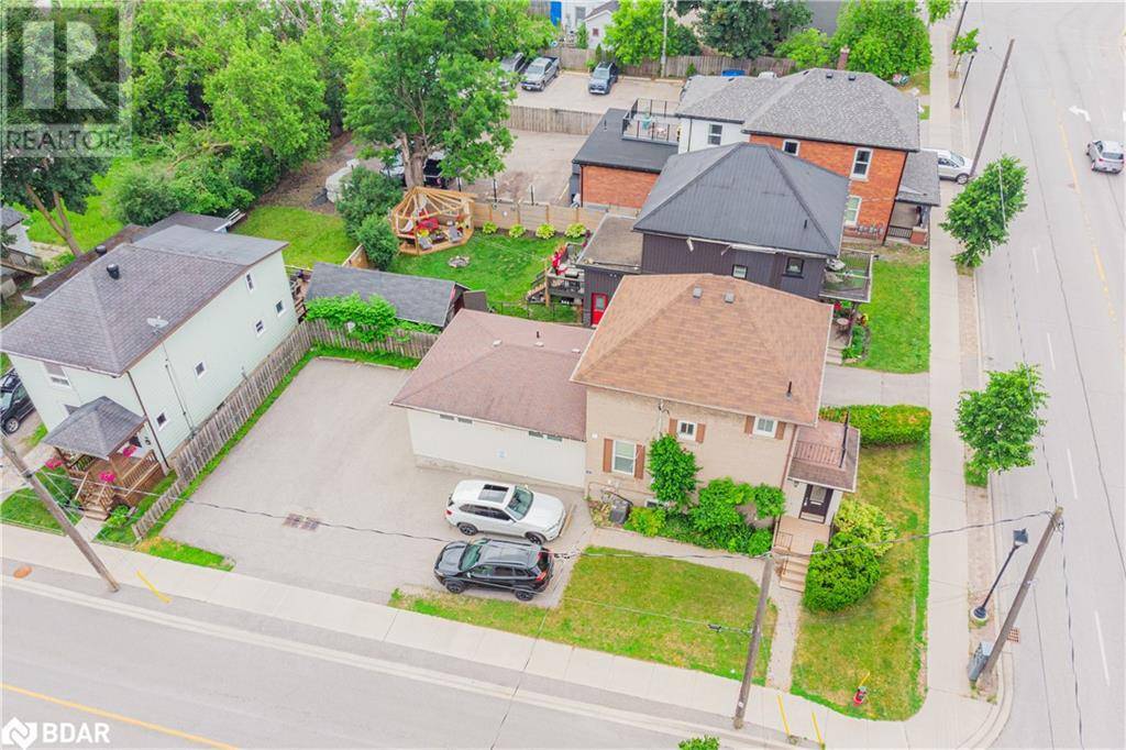 Orillia, ON L3V2Z4,153 COLBORNE Street W