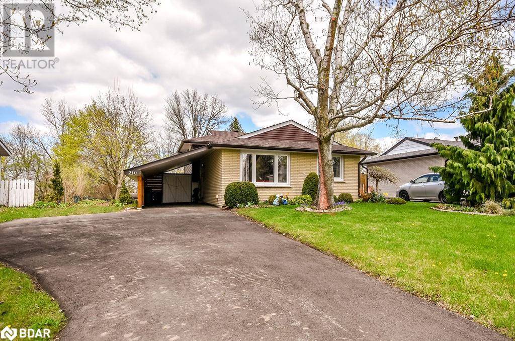 Barrie, ON L4N3Y5,210 MERRETT Drive