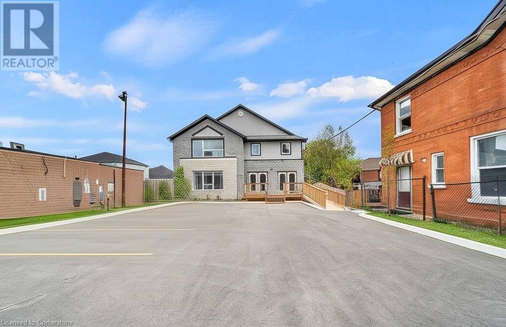 Woodstock, ON N4S3K6,13 BAY Street