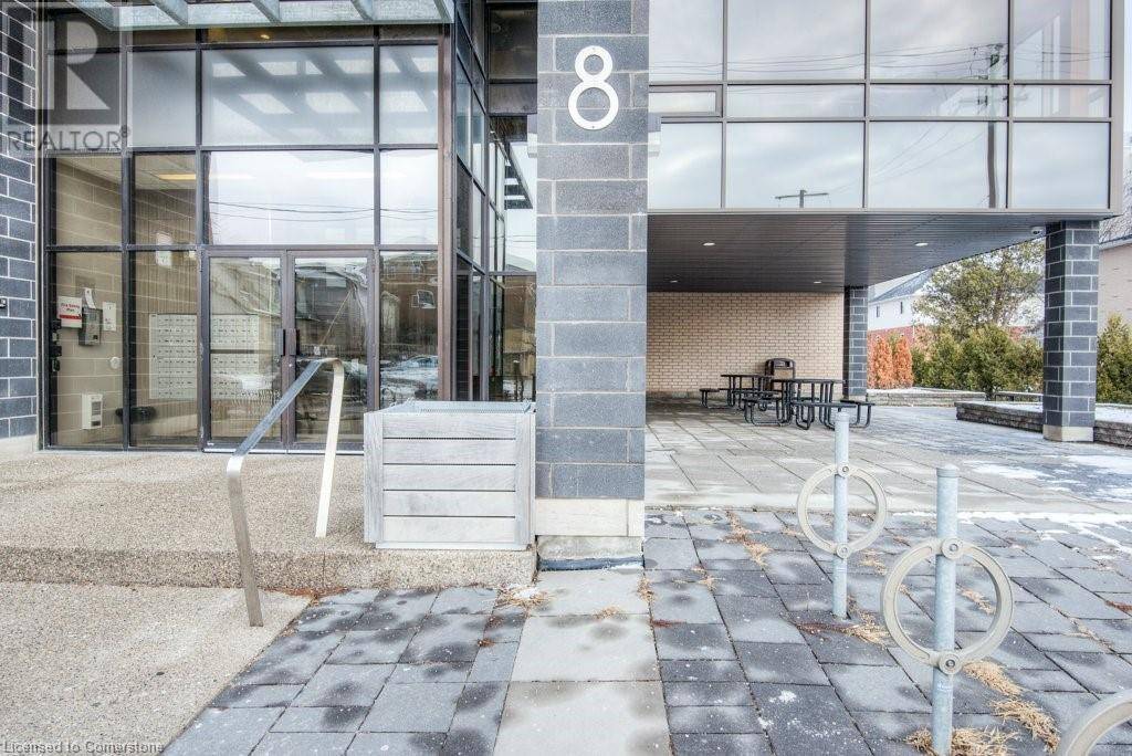 Waterloo, ON N2L3H6,8 HICKORY ST West #304
