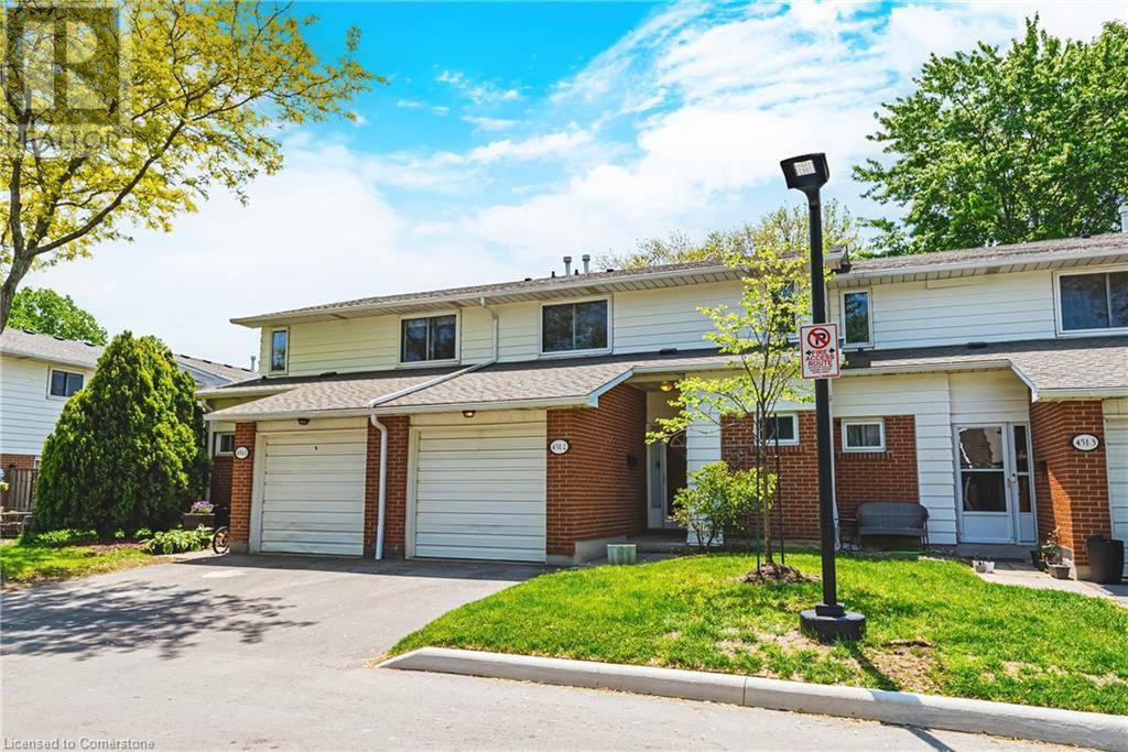 Burlington, ON L7N2Z9,451 WOODVIEW RD #2