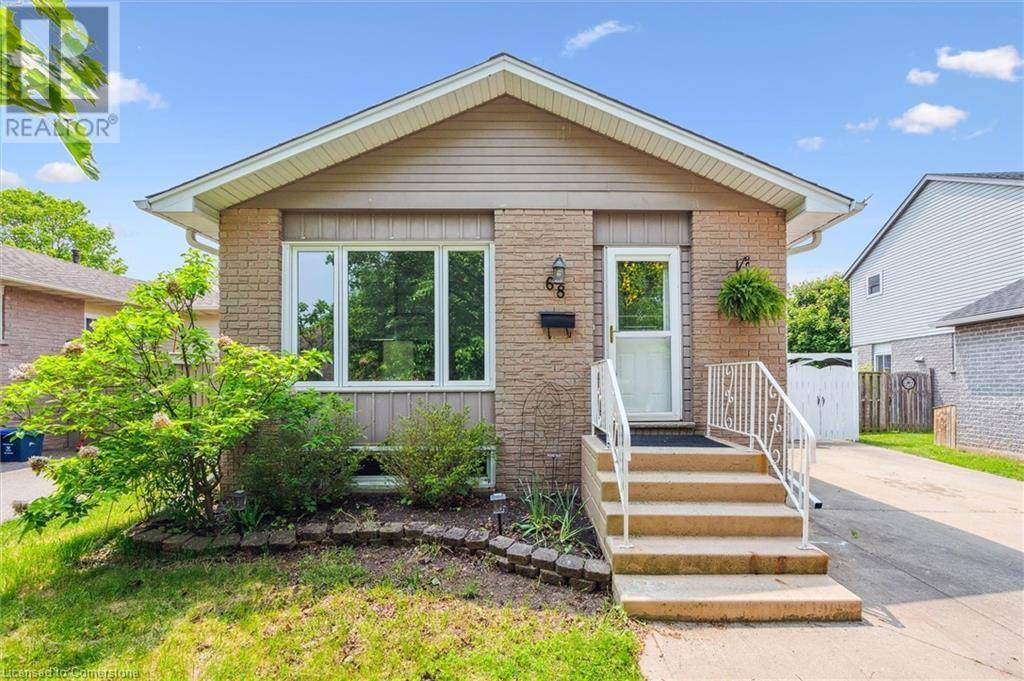 Cambridge, ON N1S4B6,68 ANGELA Crescent